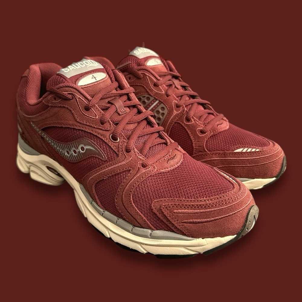 Saucony ProGrid Triumph 4 Premium (maroon/grey) size 9.5